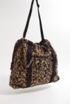 Vista en miniatura 2: Bolso Tote UO Estampado de Leopardo de Piel