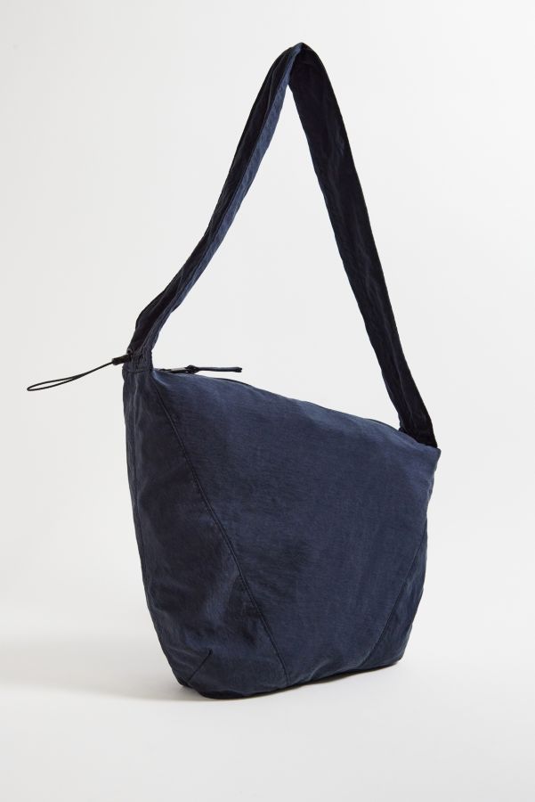 Slide View: 3: Ayker Sling Bag