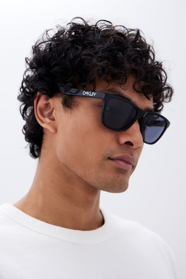 Vista de diapositivas: 1: Oakley Frogskins Polished Black Grey Sunglasses