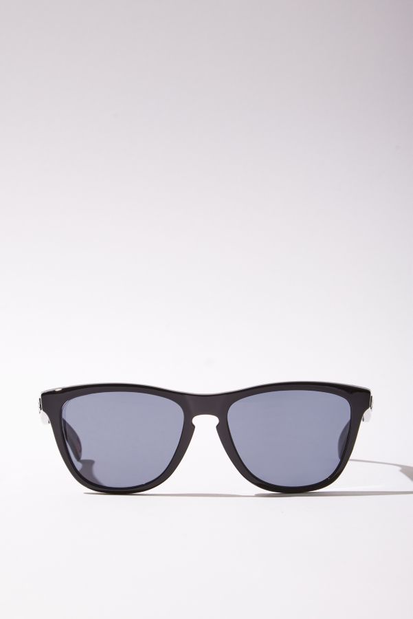 Vista de diapositivas: 2: Oakley Frogskins Polished Black Grey Sunglasses