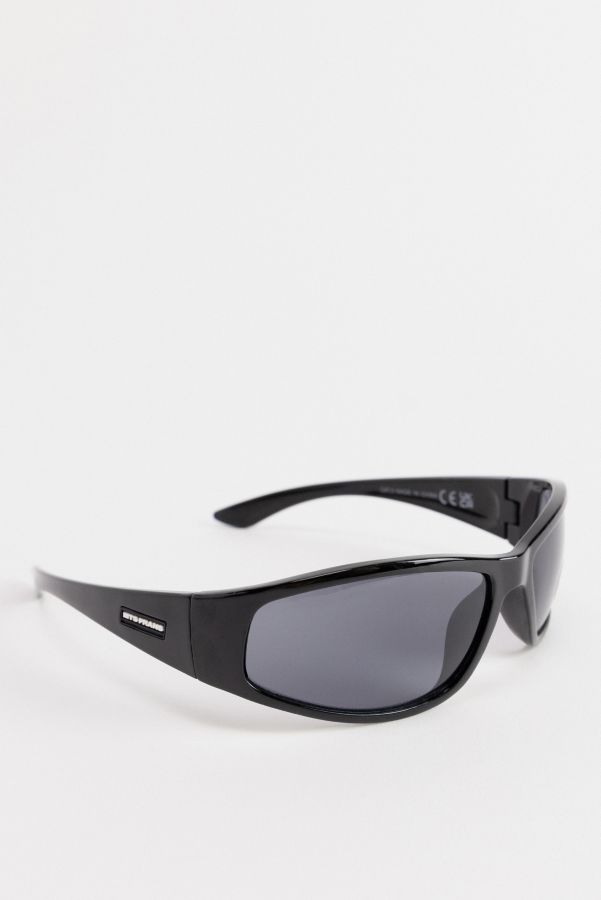 Slide View: 2: iets frans... Schwarze Sport-Wickelsonnenbrille