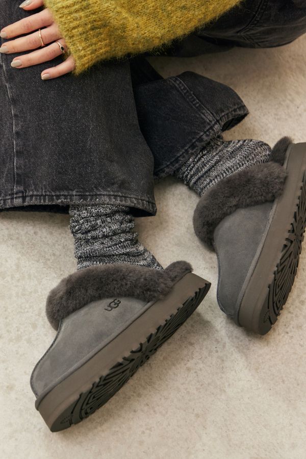 Slide View: 1: UGG Graue Disquette Hausschuhe