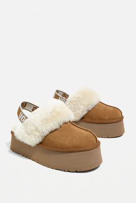 urban outfitters slippers