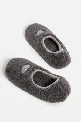 ugg slippers urban outfitters