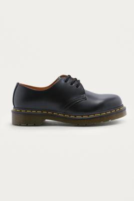 black low top dr martens