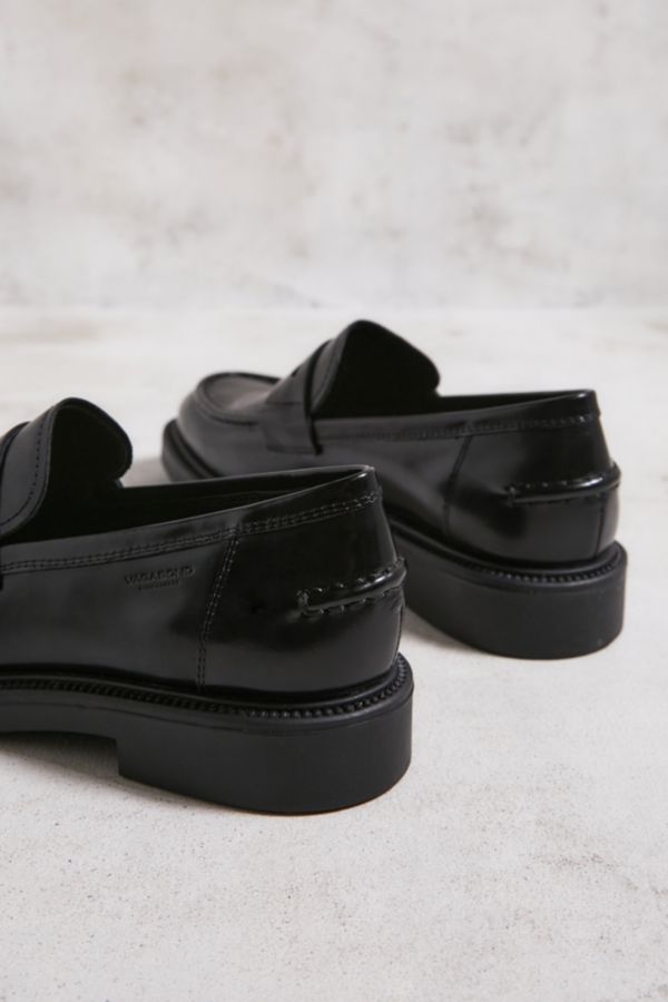 Vista diapositiva: 5: Mocassini Slip-On Alex Neri di Vagabond Shoemakers