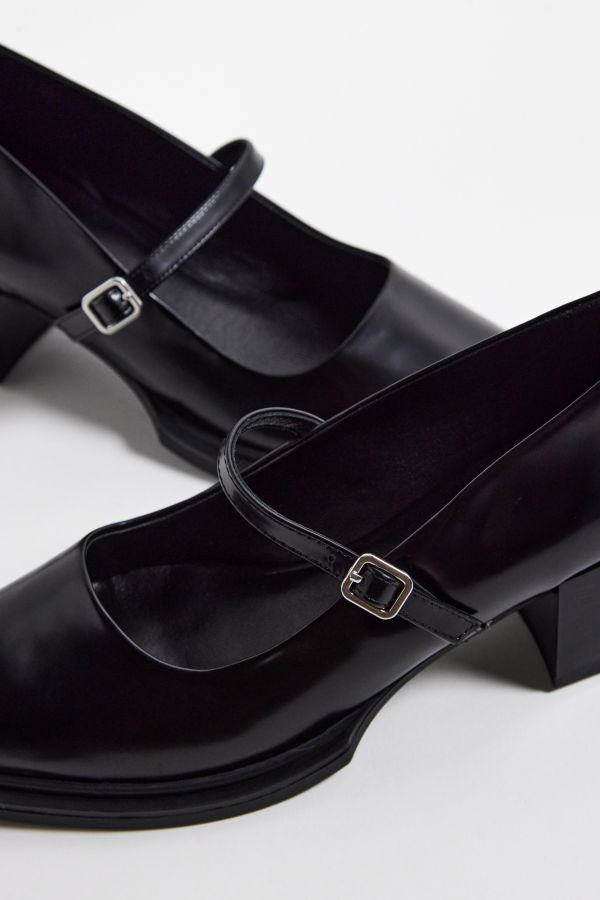 Vista diapositiva: 5: Scarpe Mary Jane Vivian di Vagabond Shoemakers