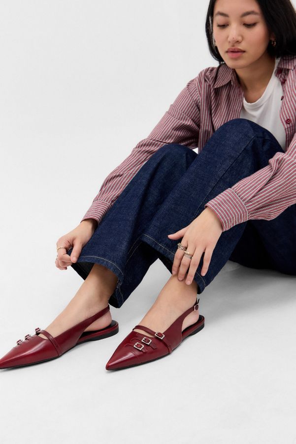 Slide View: 1: Vagabond Red Hermine Brush-Off Leather Shoes