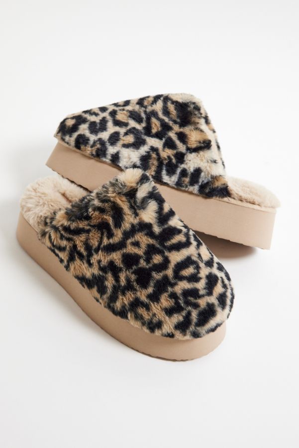 Slide View: 2: UO Haven Leopard Print Platform Slippers