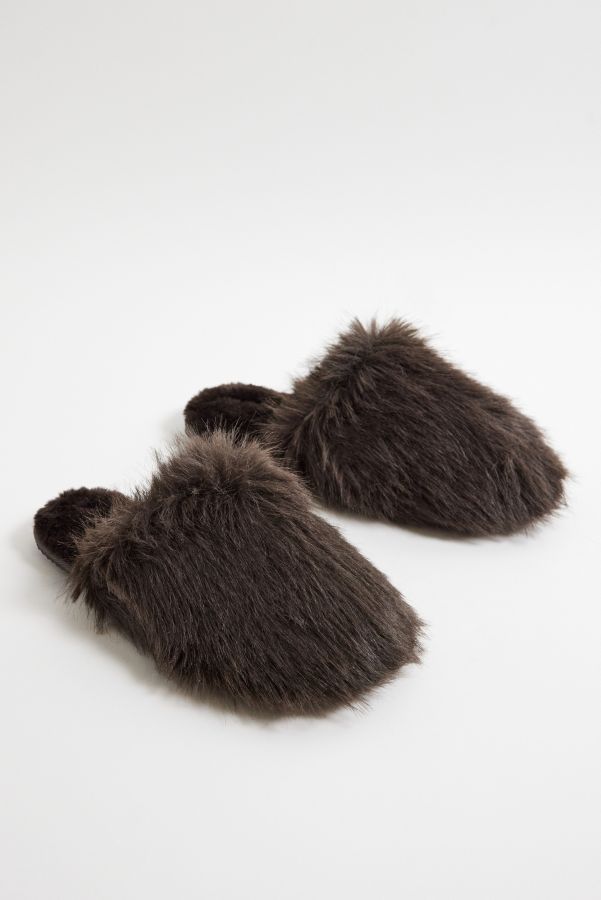 Slide View: 2: Pantoufles UO Cosy Marron en Fausse Fourrure