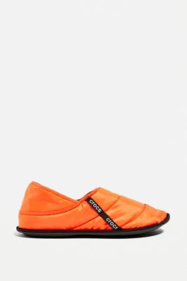 crocs neopuff lined slipper