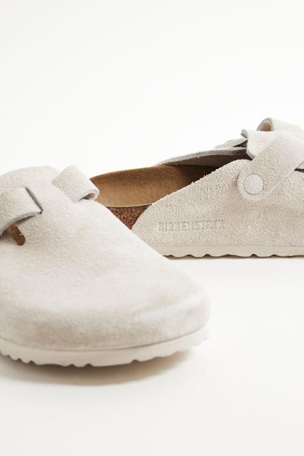 Vista diapositiva: 3: Birkenstock Antique White Suede Boston Clogs