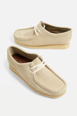clarks cream shoes