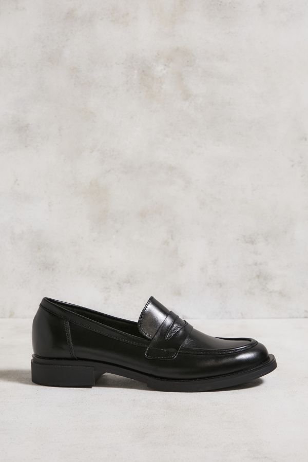 Vista de diapositivas: 3: UO Penny Leather Loafers