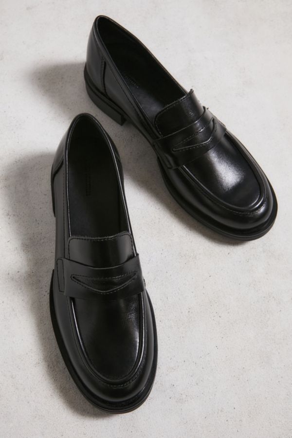 Vista de diapositivas: 6: UO Penny Leather Loafers