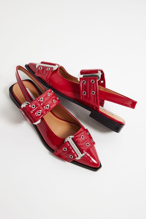 Vista diapositiva: 2: Pompe Rosse Steve Madden Grand Ave