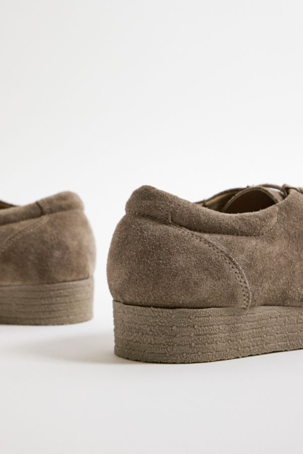 Vista de diapositivas: 4: UO The Moc Taupe Lace-Up Suede Shoes