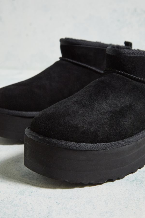 Vista de diapositivas: 4: UGG Botas de plataforma Ultra-Mini Classic Negras