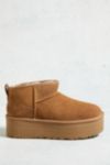 Thumbnail View 3: UGG – Klassischer Stiefel „Ultra Mini“ in Kastanie mit Plateausohle