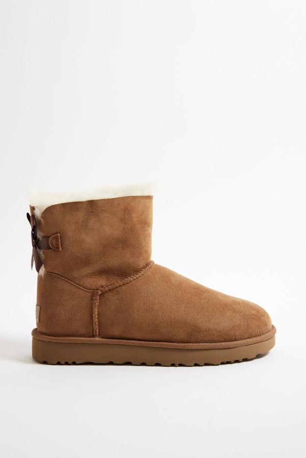 Vista de diapositivas: 3: Bota UGG Mini Bailey Bow Castaña