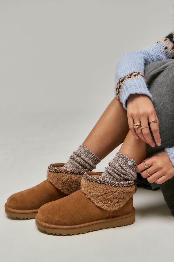 Slide View: 1: UGG Ultra Mini Kastanienbraun Maxi Lockige Stiefel