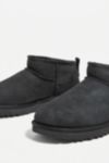 Thumbnail View 4: UGG –Klassische knöchelhohe Stiefel „Ultra Mini" in Schwarz