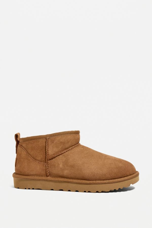 Vista diapositiva: 2: UGG Stivali Chestnut Classic Ultra-Mini