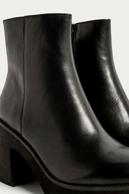 e8 by miista lilly leather platform boots