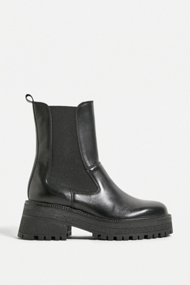 urban outfitters chunky boots