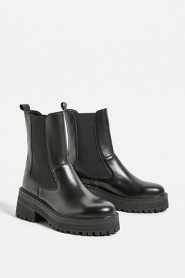 urban outfitters chunky boots