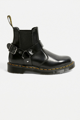 doc martens wincox chelsea boots