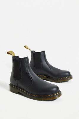 vegan chelsea doc martens