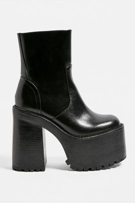 jeffrey campbell deadz platform boots