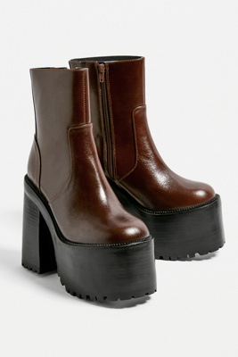 jeffrey campbell deadz platform boots
