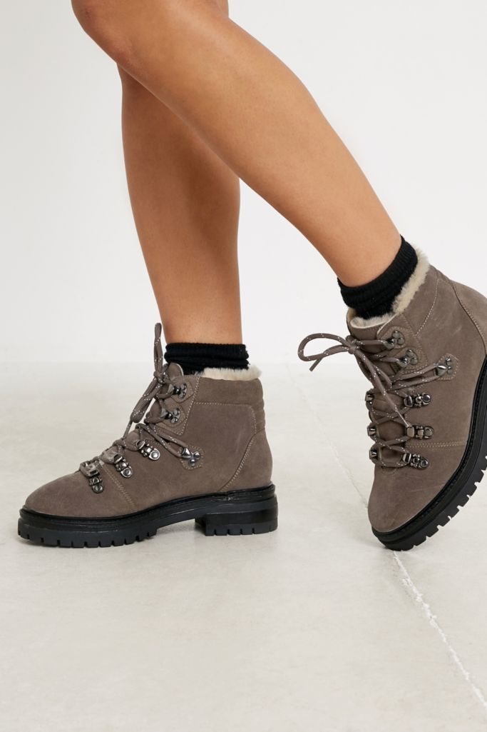 UO Bow Ski Hook Sherpa Lined Leather Hiker Boots Urban Outfitters UK