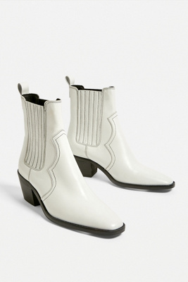 UO Billie White Leather Western Boots | Urban Outfitters UK