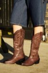 Thumbnail View 1: UO - Bottes de cowboy Dallas en cuir marrons