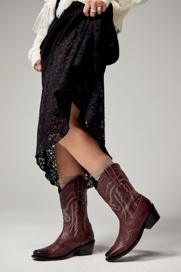 Slide View: 1: UO Rote Texas Bestickte Western Stiefel