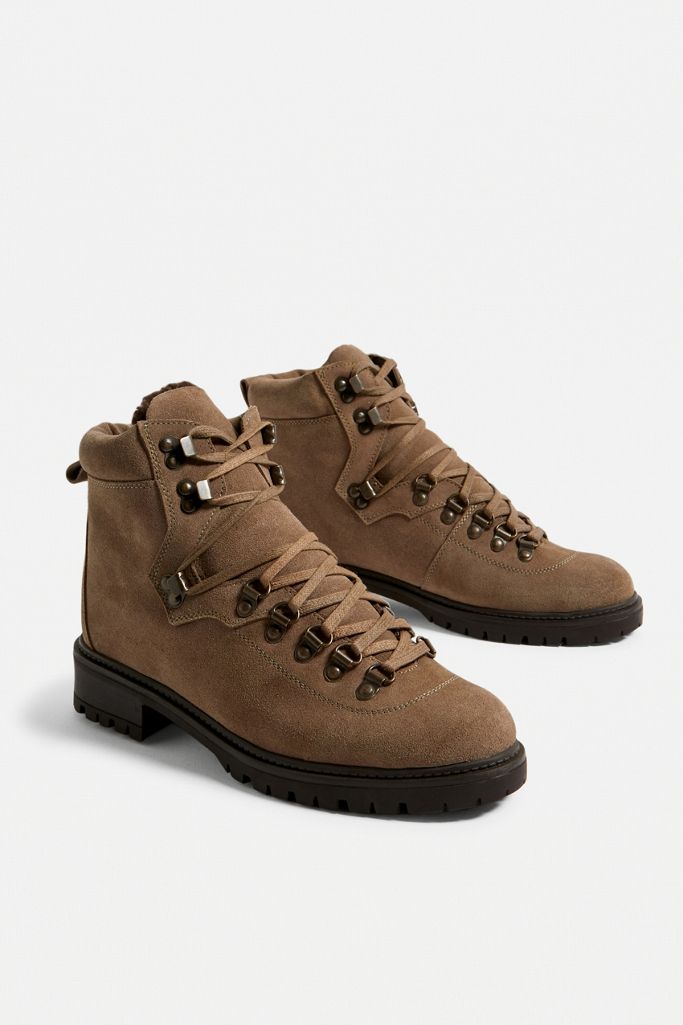 uo black boots