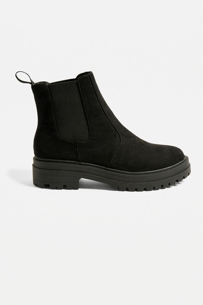 UO Barney Classic Cleated Chelsea Boots Urban Outfitters UK
