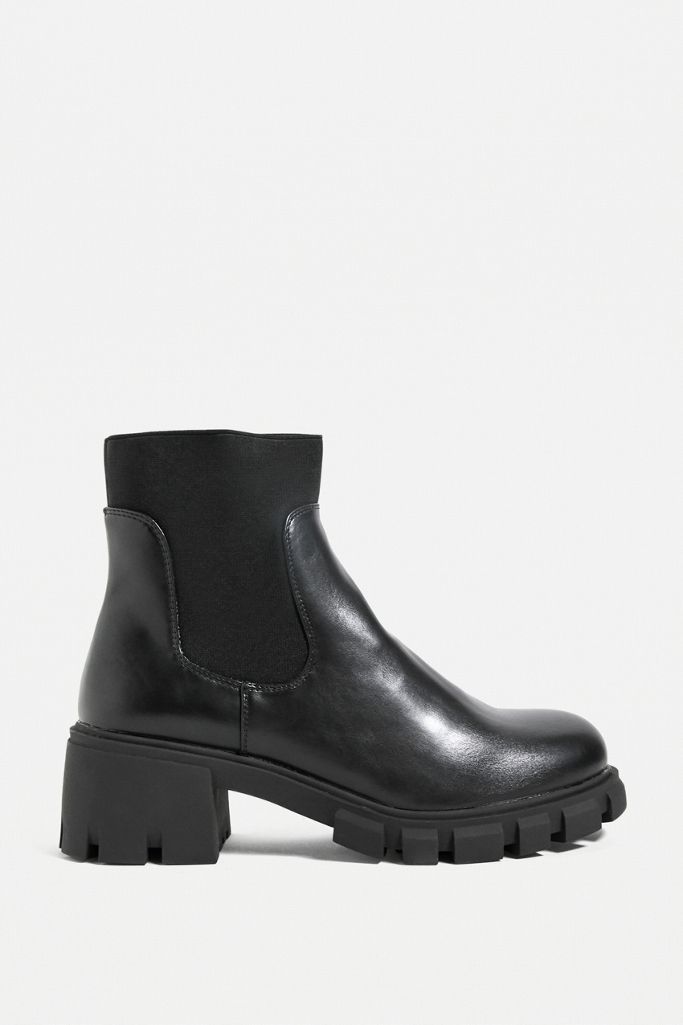 UO Been Chunky Chelsea Boots Urban Outfitters UK