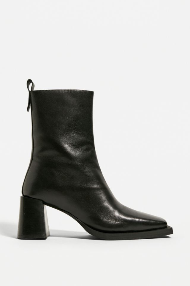 ASRA Holly Classic Ankle Boots | Urban Outfitters UK