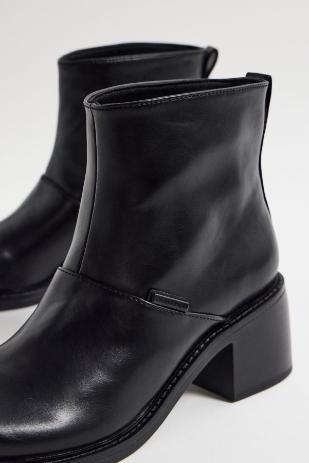 Slide View: 5: Charles & Keith Schwarze Stiefeletten mit Blockabsatz