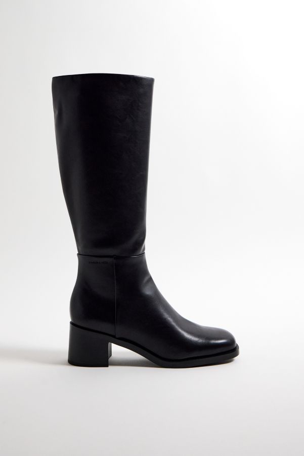 Slide View: 2: Charles & Keith Schwarze Kniehohe Stiefel