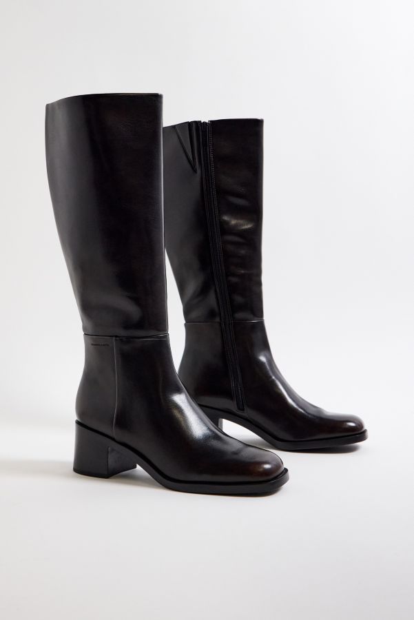 Slide View: 1: Bottes hautes au genou marron Charles & Keith