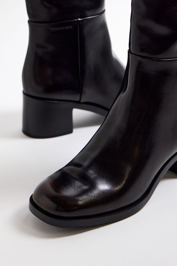 Slide View: 4: Bottes hautes au genou marron Charles & Keith