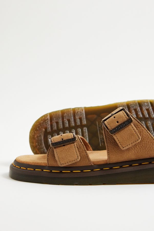 Vista de diapositivas: 4: Dr. Martens Tan Josef Nubuck Leather Buckle Slide Sandals