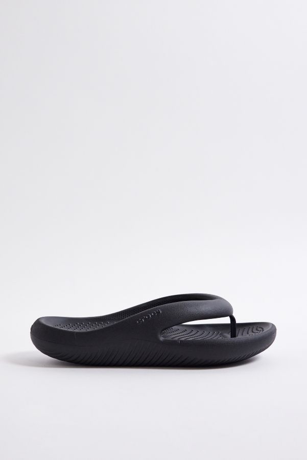 Vista de diapositivas: 2: Crocs Black Mellow Flip Flops