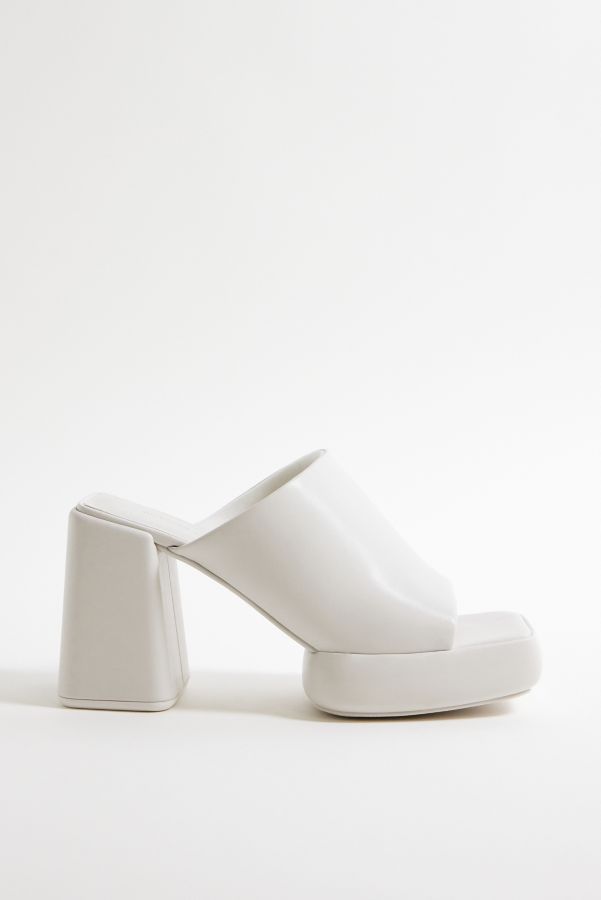 Slide View: 3: Charles & Keith Lucile Block-Absatz Plateau Pantoletten