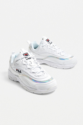 silver fila trainers